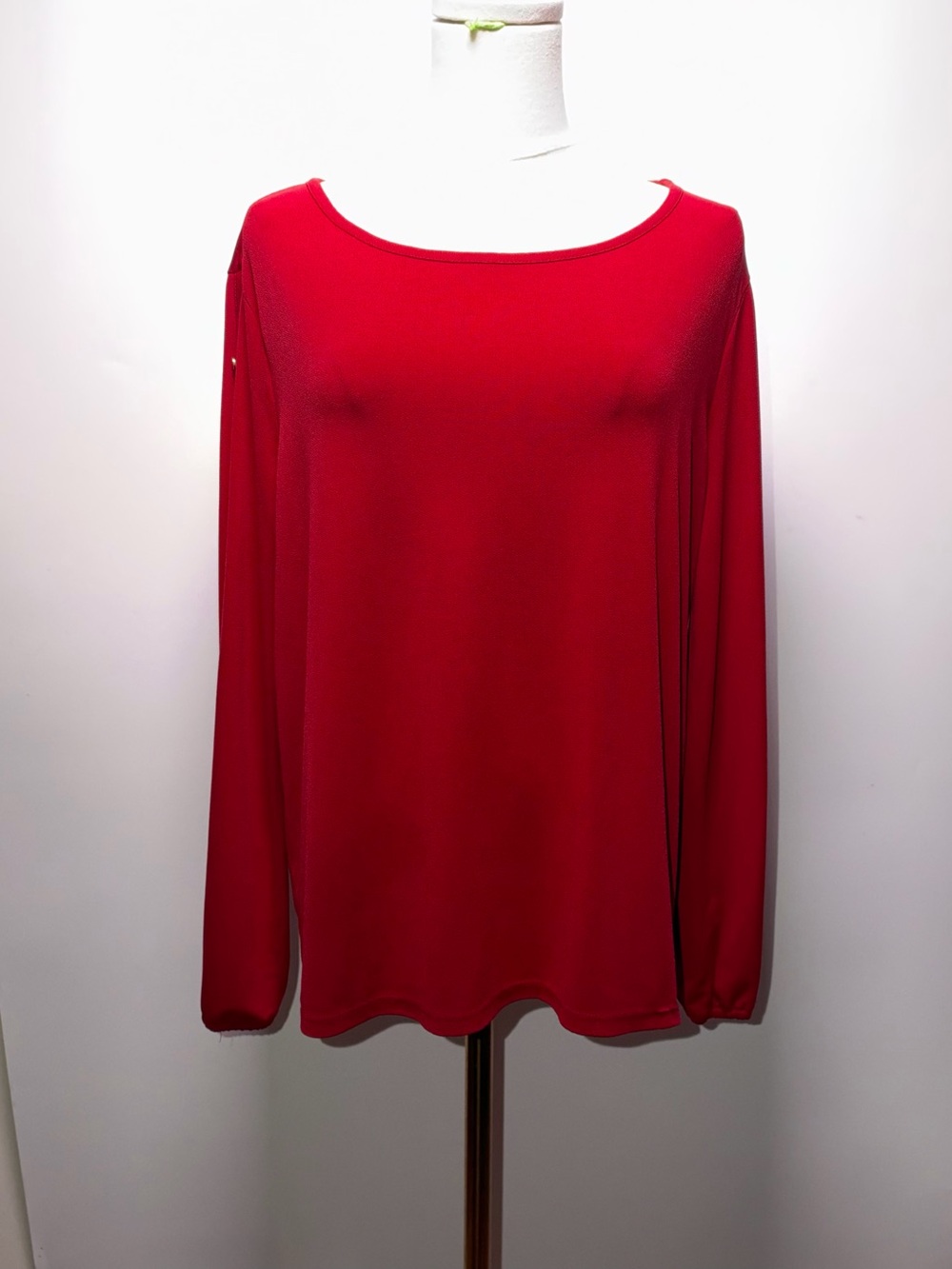 Roz & Ali Red Boatneck Long-Sleeve Top Size Petite Large